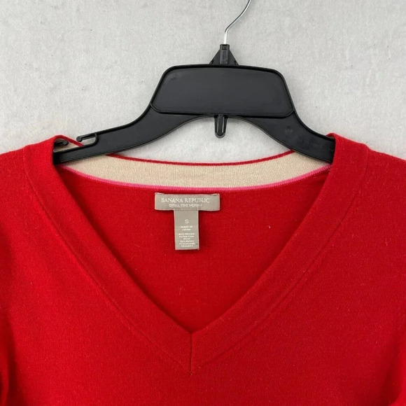 Banana Republic Merino Wool Sweater Women S Red V-Neck Slim Fit Stretch Pullover - Picture 6 of 9